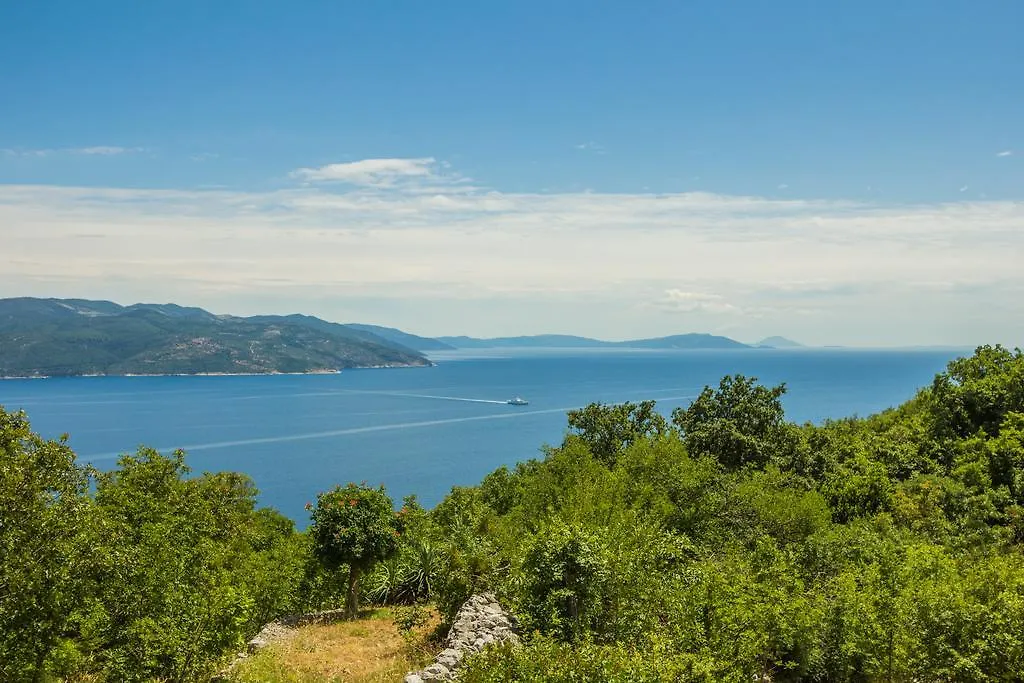 Ivanini Secluded Stone Villa With A Stunning View Brseč